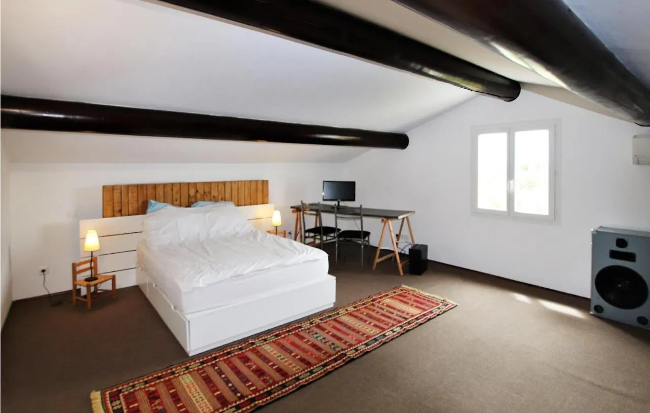 Holiday home Lovely Home In Aubignan France
