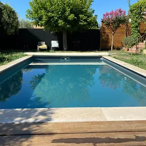 Gite Lou Sabai Au Pied Des Dentelles De Montmirail, Piscine Partagee Aubignan